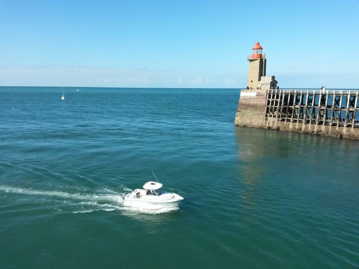 フェカンA 100 M De La Mer Et Du Port ! Parking Privatif !アパートメント エクステリア 写真